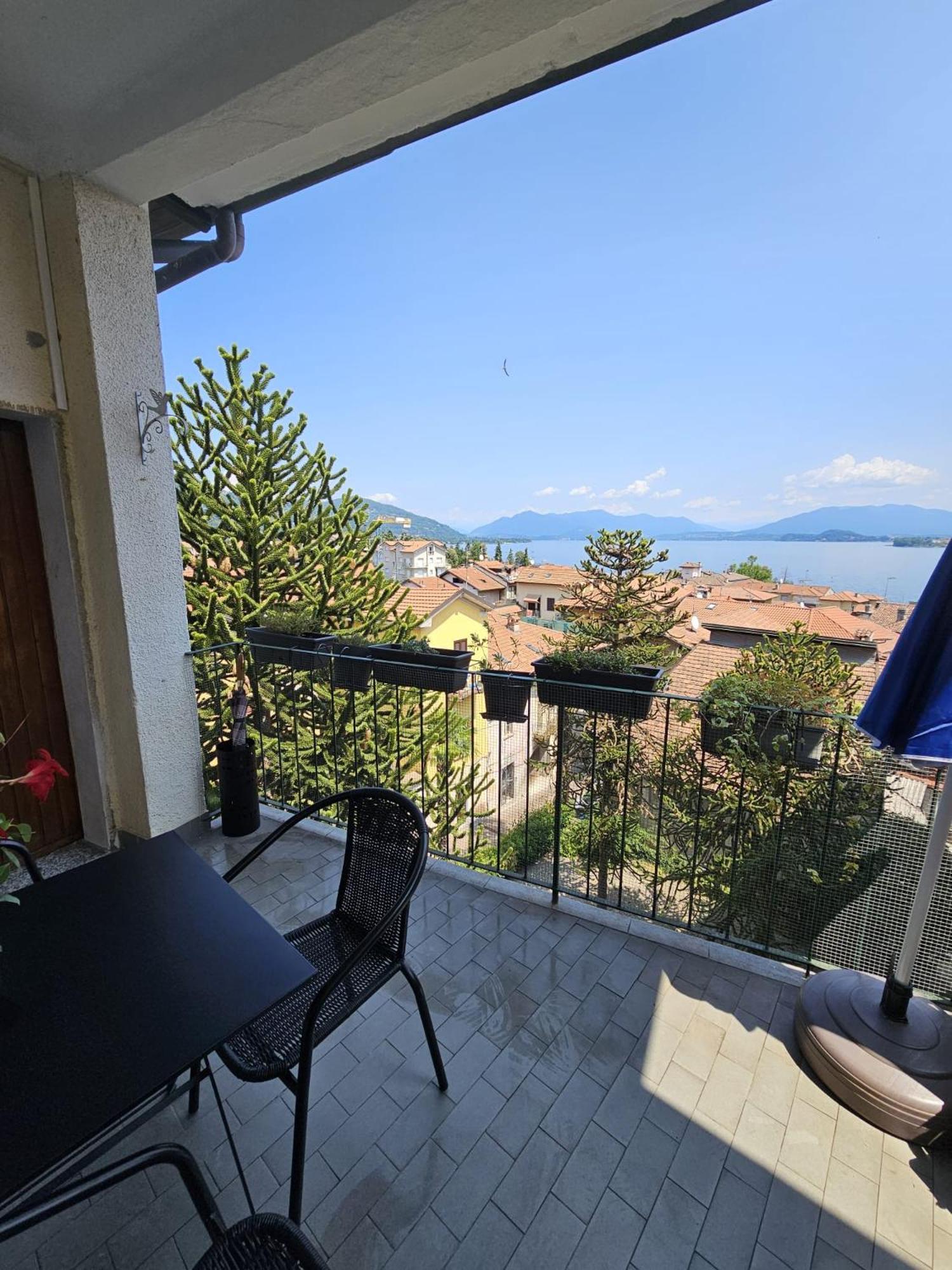 Lake View Meina Exterior foto